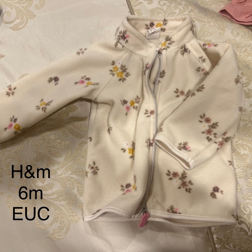 H&M Cream Floral Kids Fleece Jacket NWOT size 6m